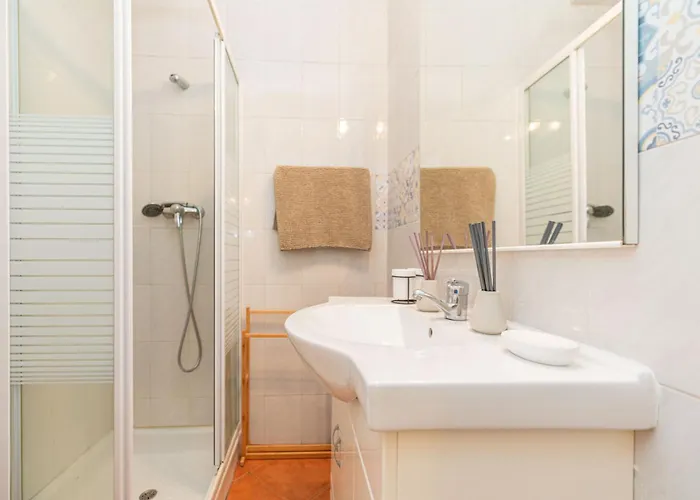 Casa Jara, Town Centre *