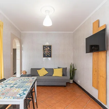 Casa Jara, Town Centre *