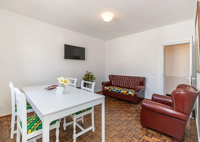 Casa Jara, Town Centre